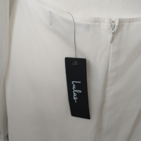 NWT Lulu's white ruffled open back dress M - Picture 7 of 10